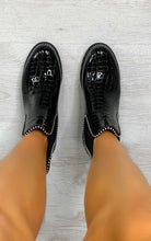 Load image into Gallery viewer, Womens Shazi Faux Leather Croc Print Chelsea Ankle Boots in Black Patent Croc