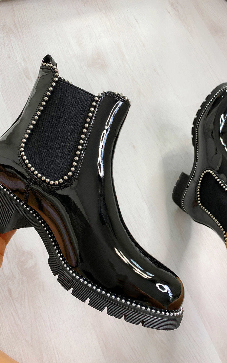 Womens Shazi Faux Leather Croc Print Chelsea Ankle Boots in Black Patent