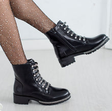 Load image into Gallery viewer, Womens Amore Faux Leather Ankle Zip Boots in Black PU Leather