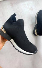Load image into Gallery viewer, Womens Farah Mesh Sock Trainers Lightweight in Black &amp; White
